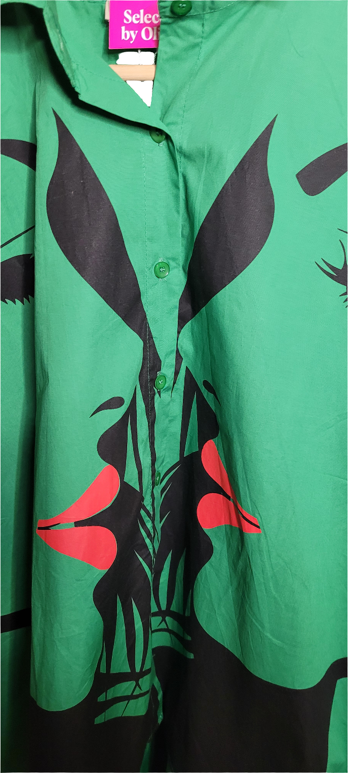 Oversized Balloon Sleeve Shirt with Face Print/ Balloon Sleeve T-Shirt/Trendy Style Selected by Olivia Printed top .